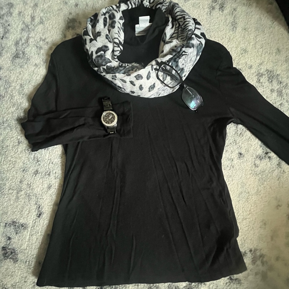 Black Women's 3/4 Sleeve Mockneck Top